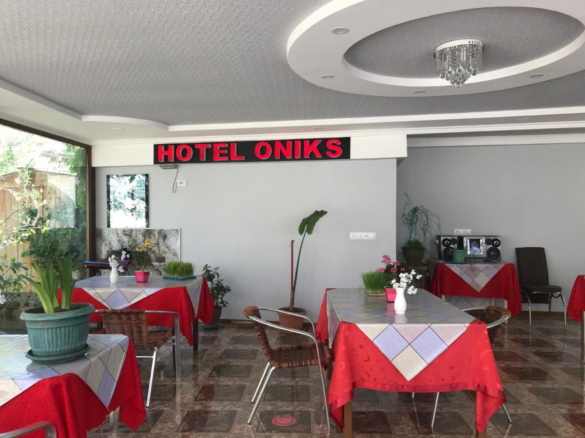 קוטאיסי Hotel Oniks מראה חיצוני תמונה